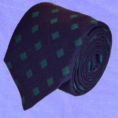INDIGO-BLUE WOOL NECKTIE HANDMADE IN ITALY, DIAMOND PATTERNS IN PARADISO GREEN, BASKETWEAVE FABRIC - CRAVATTA IN LANA FATTA A MANO IN ITALIA, BLU INDIGO CON ROMBI VERDE PARADISO, FINITURA A CANESTRO - TIESHOPROMA