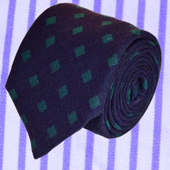 INDIGO-BLUE WOOL NECKTIE HANDMADE IN ITALY, DIAMOND PATTERNS IN PARADISO GREEN, BASKETWEAVE FABRIC - CRAVATTA IN LANA FATTA A MANO IN ITALIA, BLU INDIGO CON ROMBI VERDE PARADISO, FINITURA A CANESTRO - TIESHOPROMA