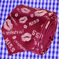 BURGUNDY KISS